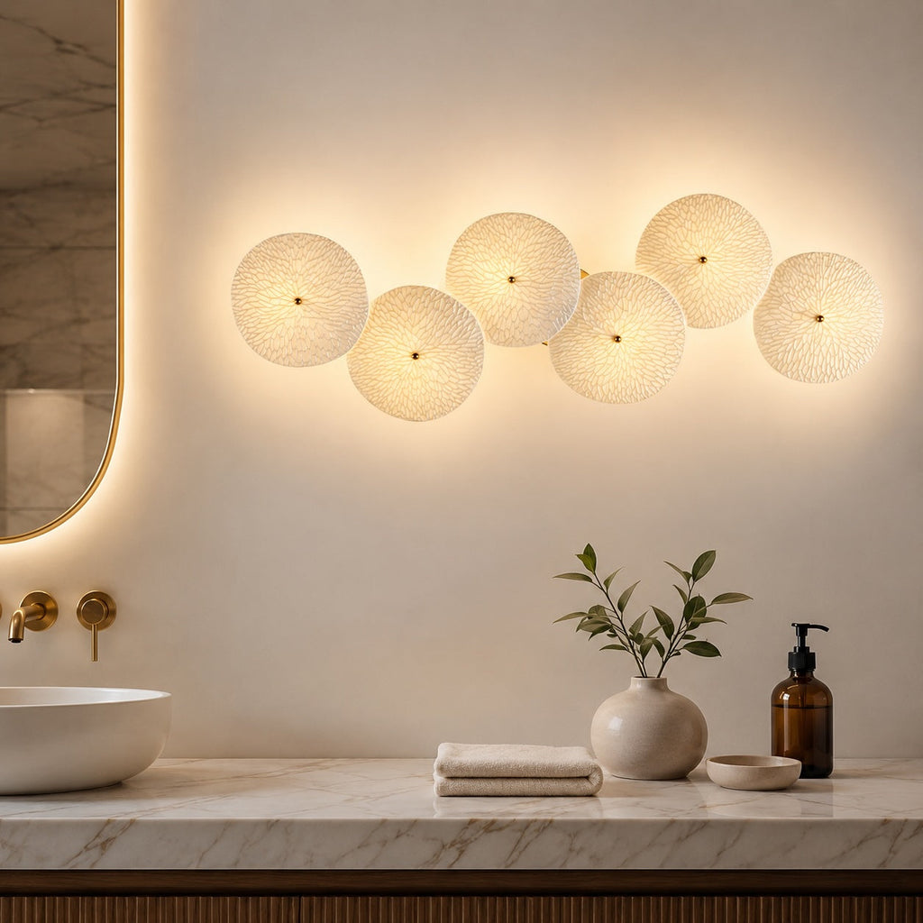 Moderne Wandleuchte aus Keramik und Metall | ribuella