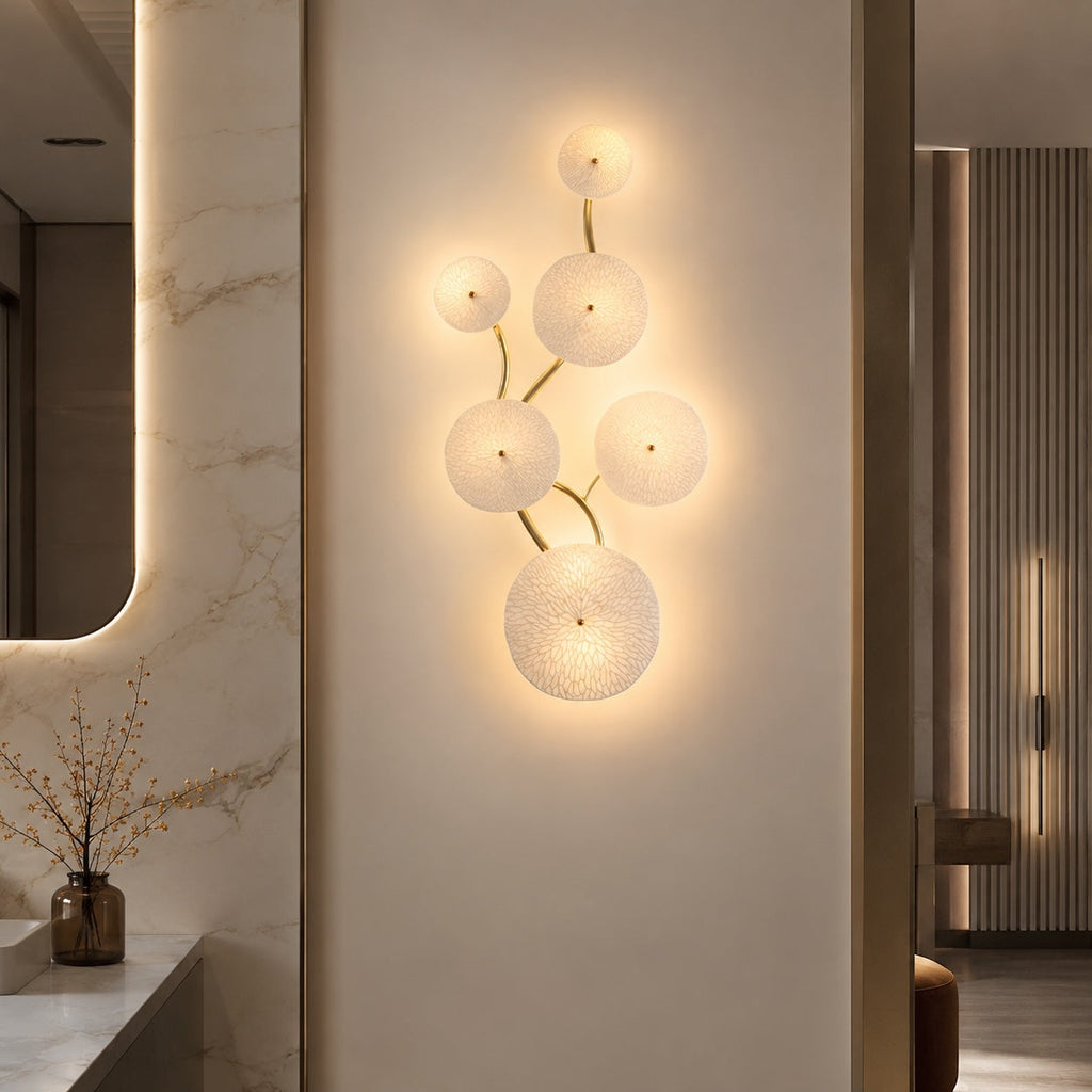 Moderne Wandleuchte aus Keramik und Metall | ribuella