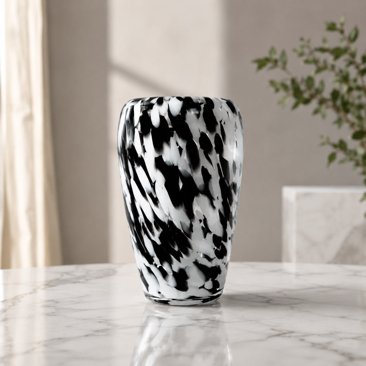 Modern Clear Glass Flower Vase Spotted Design Decorative Accent for Home Decor | ribuella