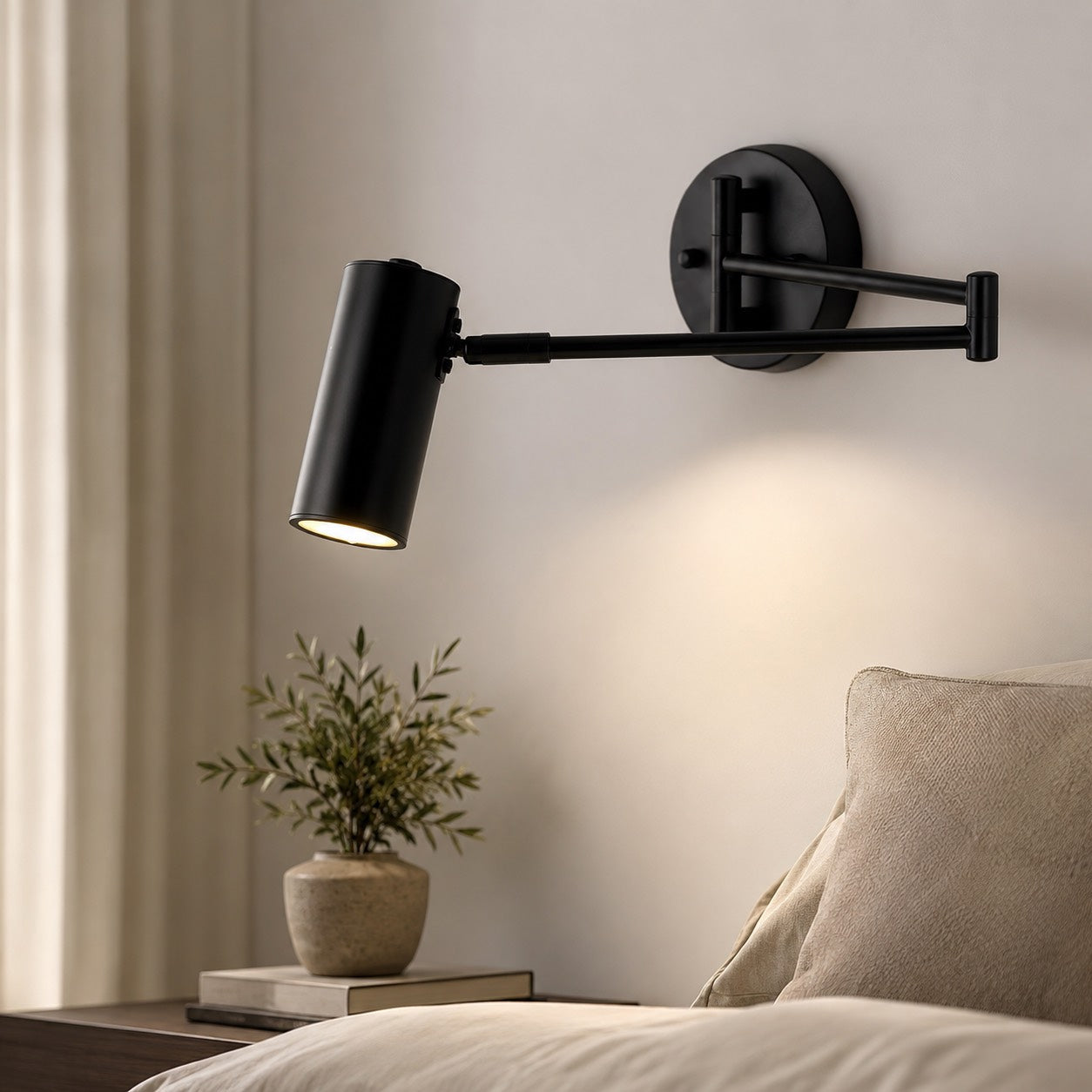 Moderne verstellbare Wandleuchte aus Metall mit LED-Beleuchtung für die Wohnraumdekoration | ribuella