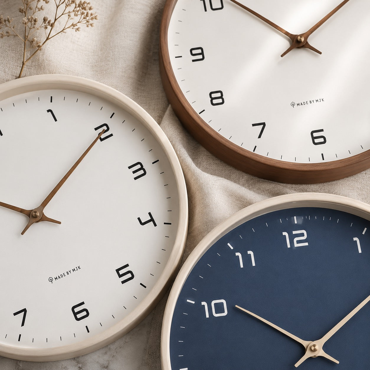 Moderne Wanduhr zur Wandmontage, leises Quarzwerk, einfache Installation | ribuella