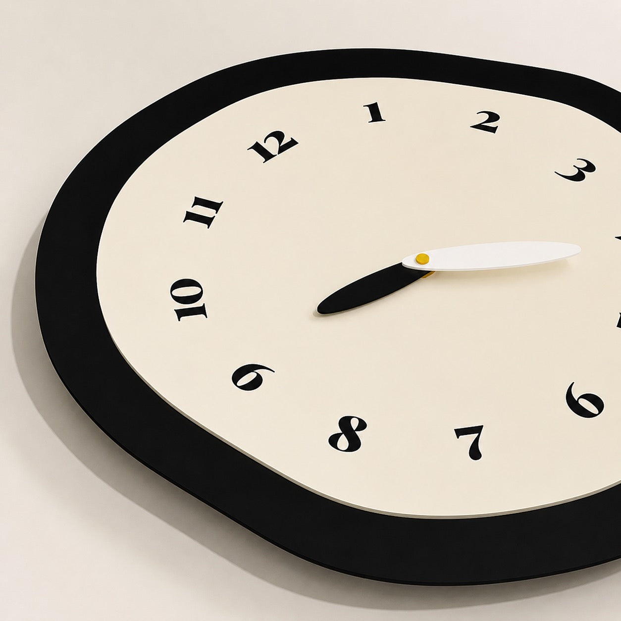 モダンな大型壁掛け時計 抽象デザイン MDF・アクリル製 静音クォーツムーブメント | ribuella