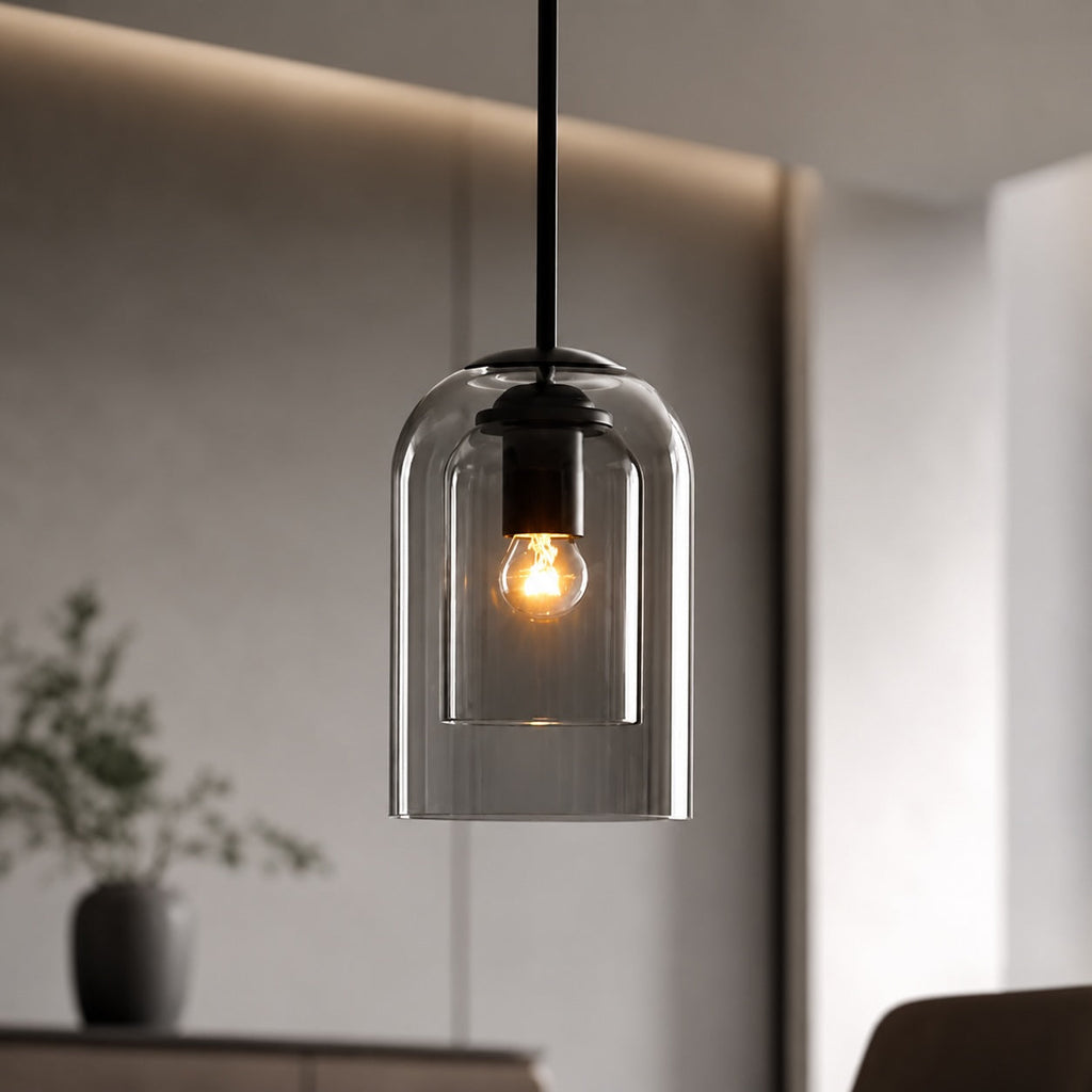 Moderne Hängeleuchte aus Glas mit Eisenkorpus, LED-kompatibel, für die Kücheninsel | ribuella