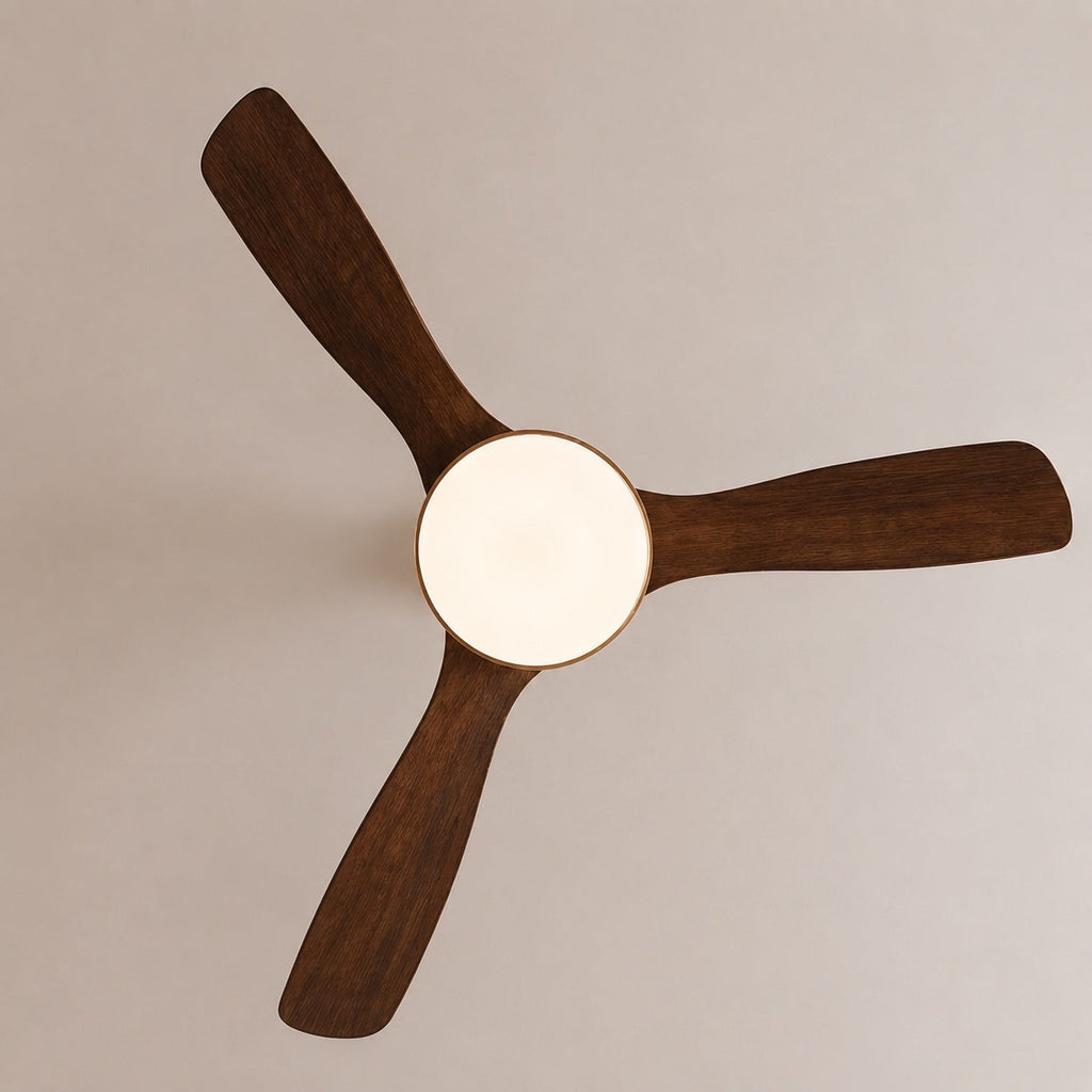 Moderner Deckenventilator mit Beleuchtung, zur Aufbaumontage, Holzflügel, integrierte LED, 6-stufige Steuerung | ribuella