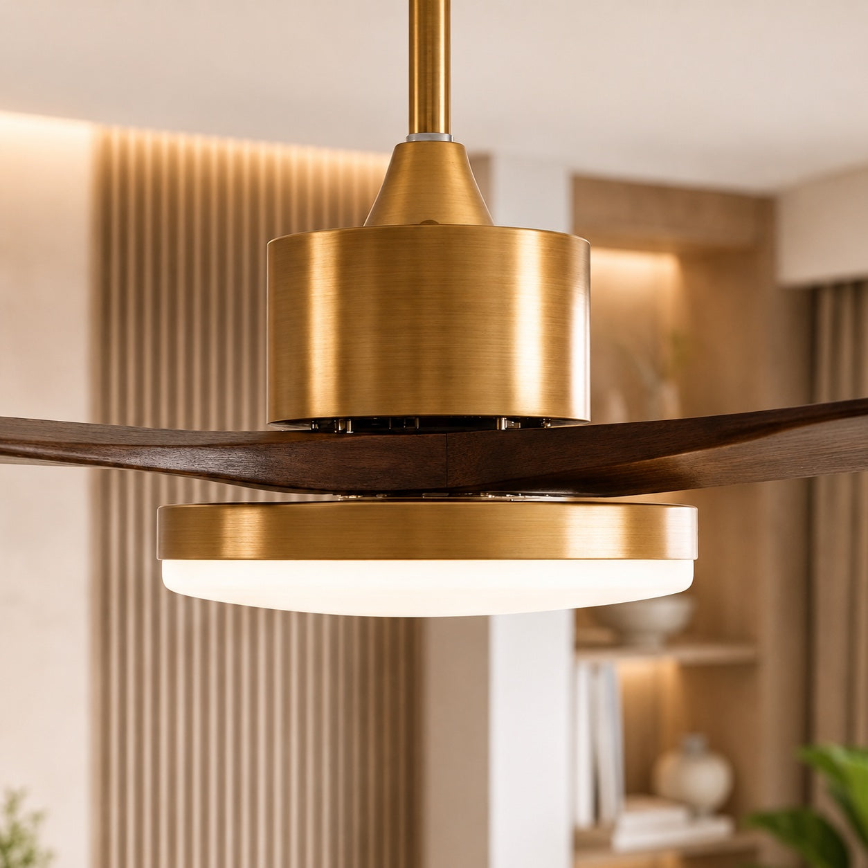Moderner Deckenventilator mit Beleuchtung, zur Aufbaumontage, Holzflügel, integrierte LED, 6-stufige Steuerung | ribuella
