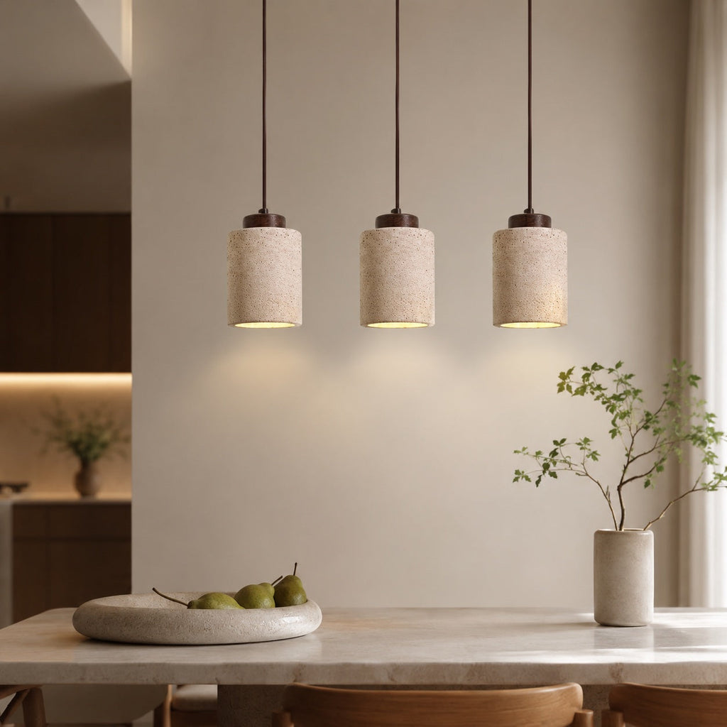 Nordisk minimalistisk pendellampe i naturlig travertinsten, ledningsmonteret, elegant belysning | ribuella