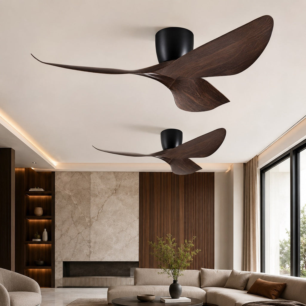 Moderner Deckenventilator mit flachem Profil, Fernbedienung und leisem Gleichstrommotor | ribuella