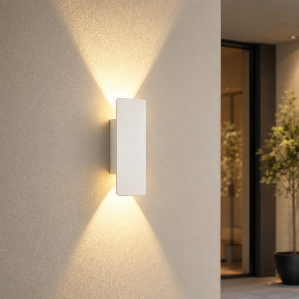 Modern Outdoor Wall Light Wall Mounted Aluminum 18W LED Weather Resistant for Gardens and Porches | ribuella