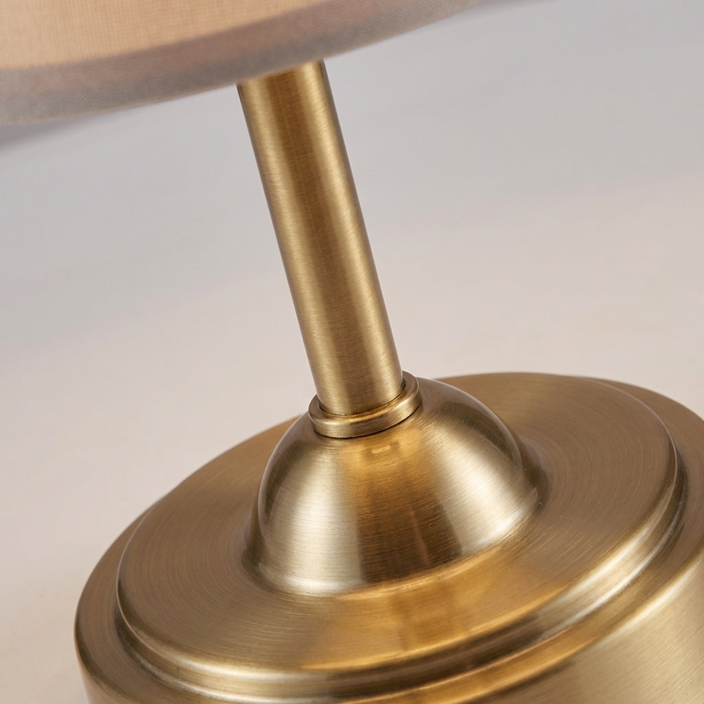 Bezprzewodowa lampa stołowa Clarenceo w stylu retro, z ciepłym światłem