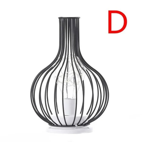 Retro lampička s dutým akcentem, vintage design, jemné osvětlení