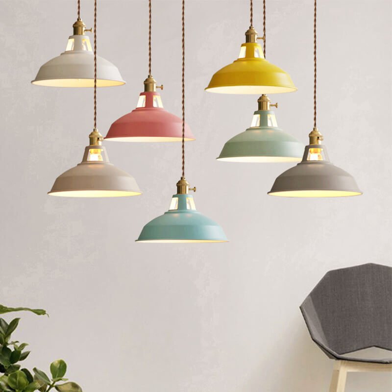 IronVale Retro-Pendelleuchte aus Stahl — breiter Metall-Schirm als Downlight