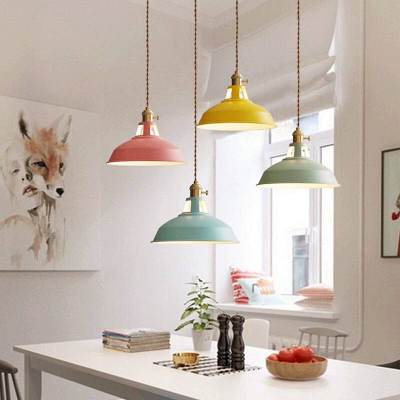 IronVale Retro-Pendelleuchte aus Stahl — breiter Metall-Schirm als Downlight