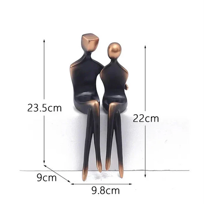 Timeless Romantic Decor – Elegant Resin Statue of a Couple | ribuella