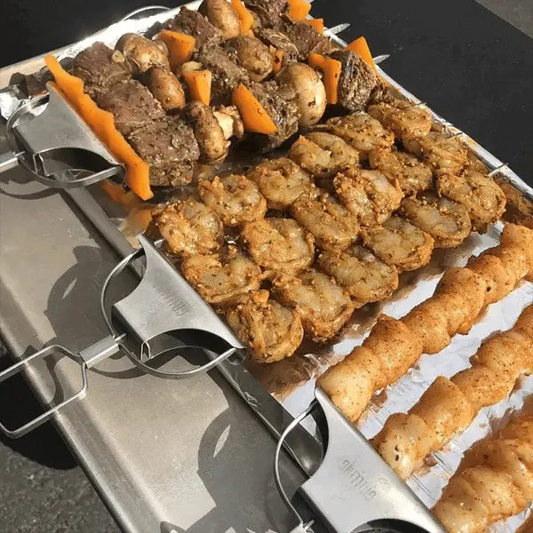 Sett med 3 grillspyd i rustfritt stål med rengjøringsskrape | ribuella