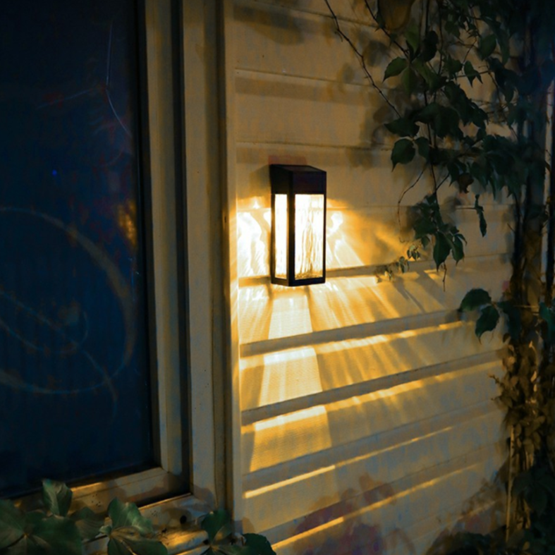 Wandlamp voor buiten op zonne-energie met sensor