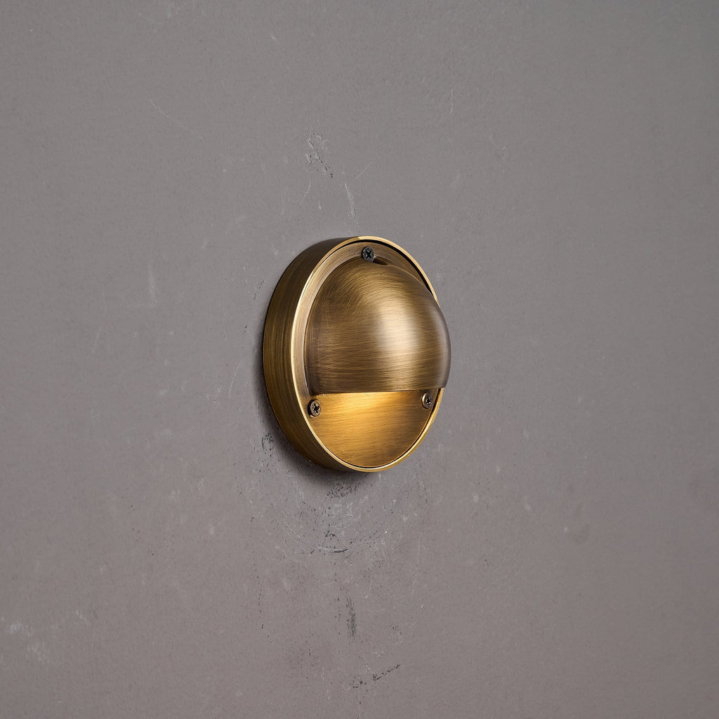 Regency-Wandleuchte in Schildform, kompakte Leuchte im klassischen Stil