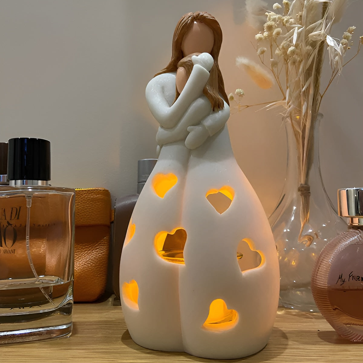 Dekorative Leuchte Embrace Glow - warmes Flackern, sanfter Schatteneffekt
