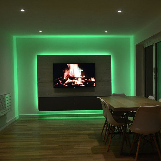 Tira de iluminación LED impermeable con control remoto y cambio de color