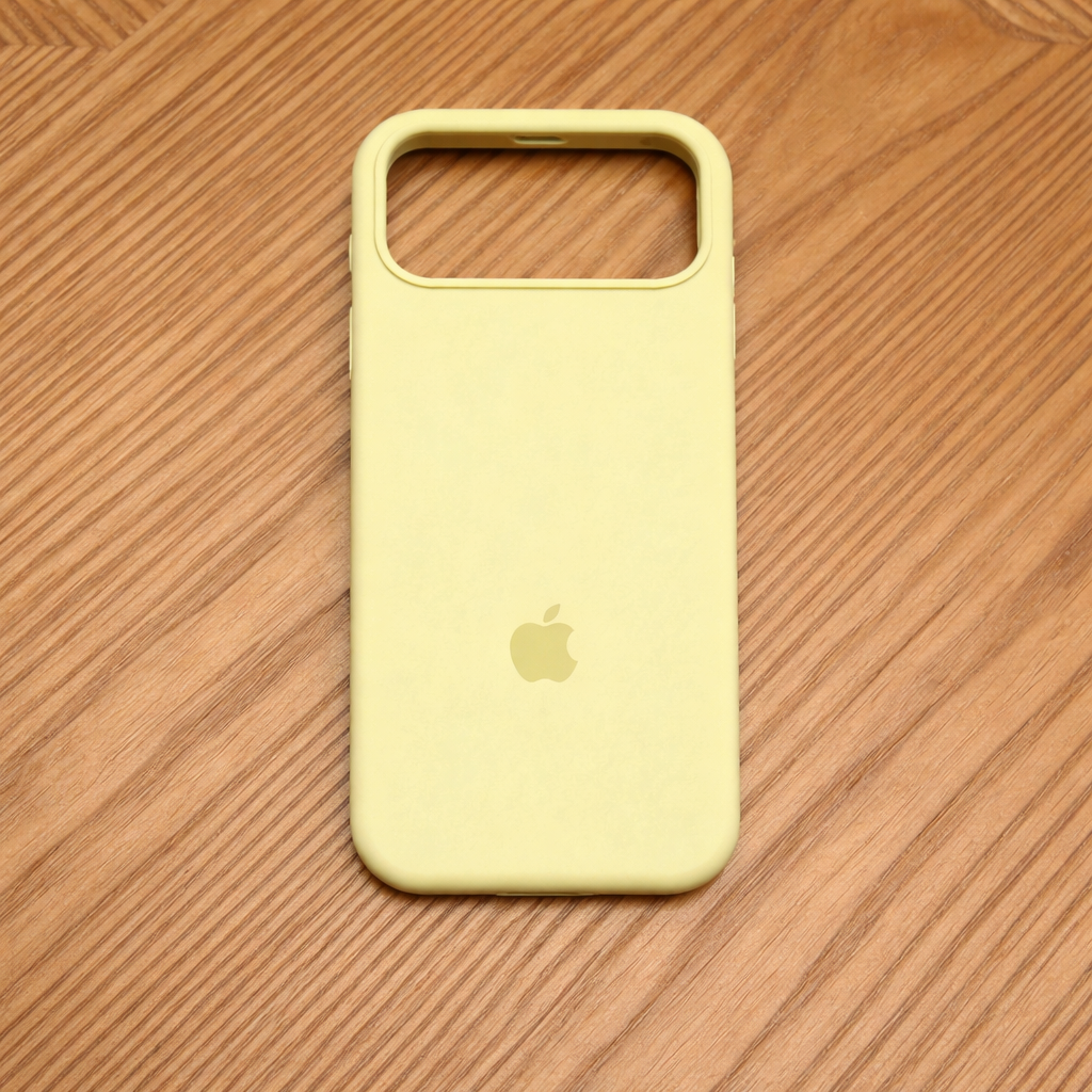 Silicone Case with Soft-Touch Finish - Slim & Shockproof - For iPhone | ribuella