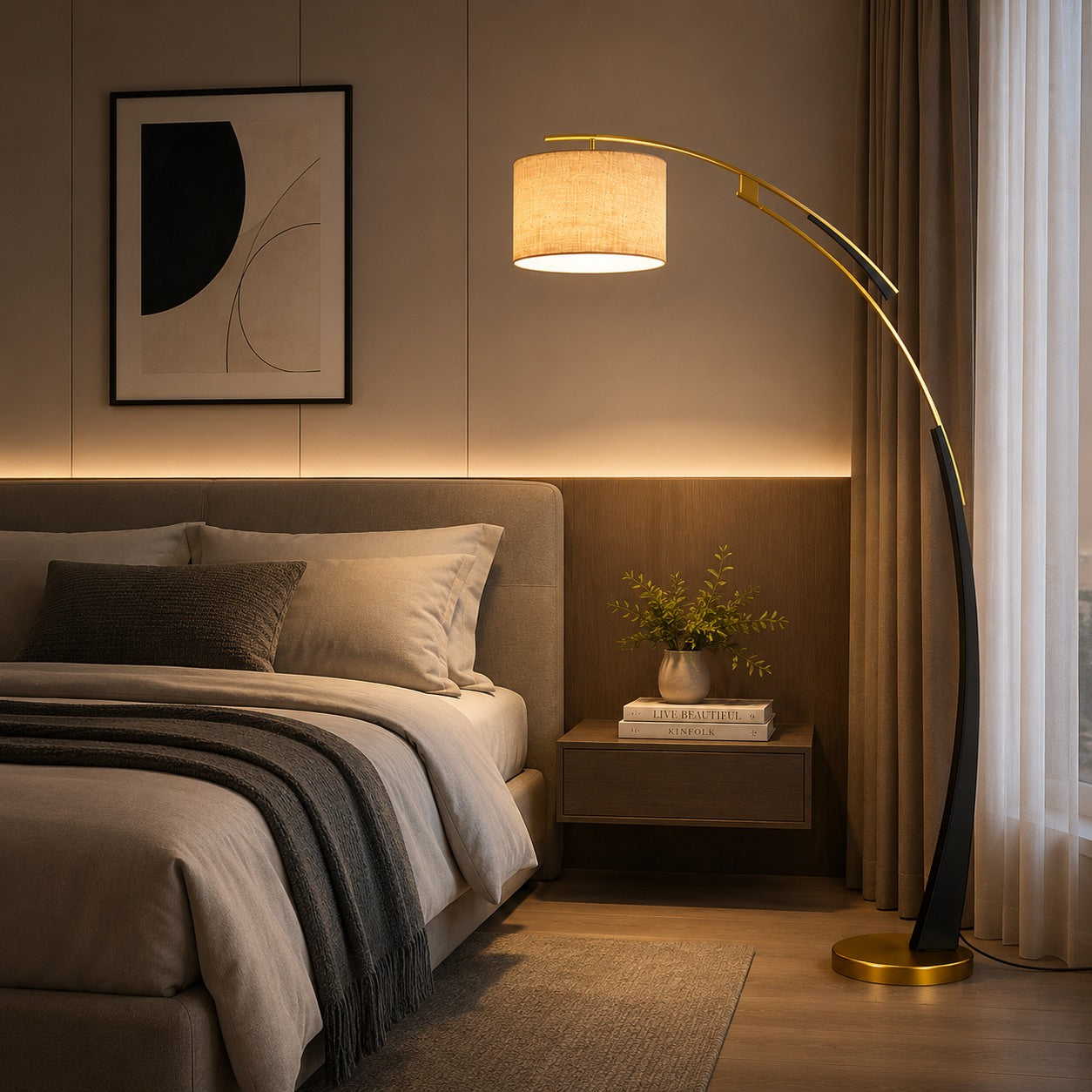 Moderní oblouková stojací lampa s nastavitelným železným tělem, měkkým látkovým stínidlem a světlem napájeným přes USB | ribuella