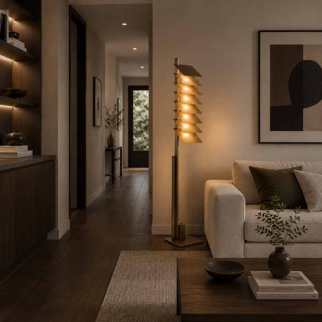 Lampadaire industriel moderne avec abat-jour en aluminium réglable et LED intégrée, finition bronze | ribuella