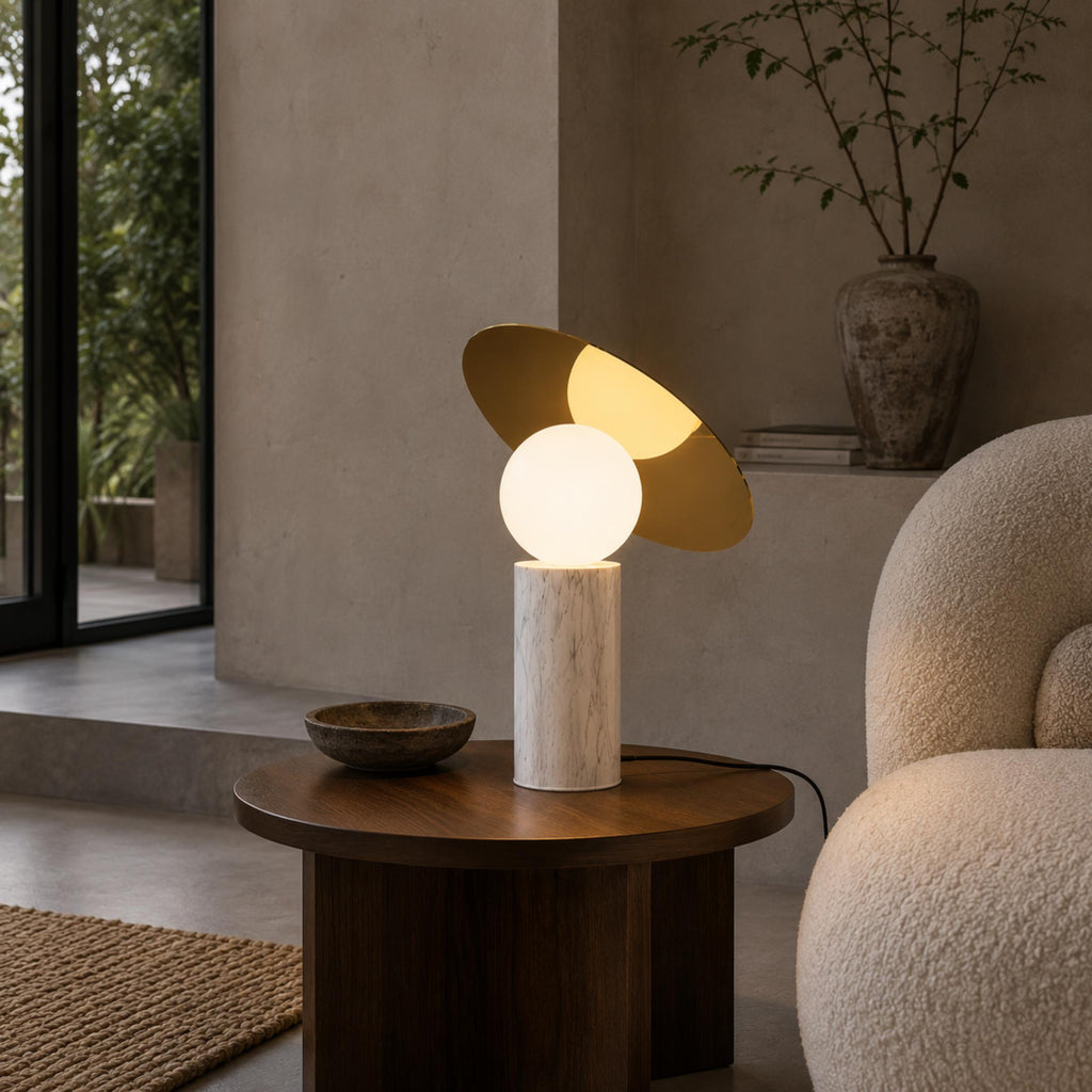 Moderne Tischlampe mit drehbarem Schirm und Marmorbasis für verstellbare Innenbeleuchtung | ribuella
