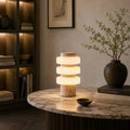 Lampă de masă modernă cu bază din travertin și LED integrat pentru utilizare în interior | ribuella
