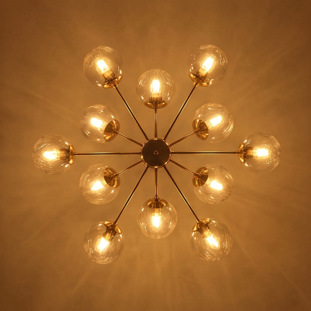 Candelabru modern, etajat, suspendat, cu structură din alamă, globuri din sticlă striată și design cu 12 lumini | ribuella