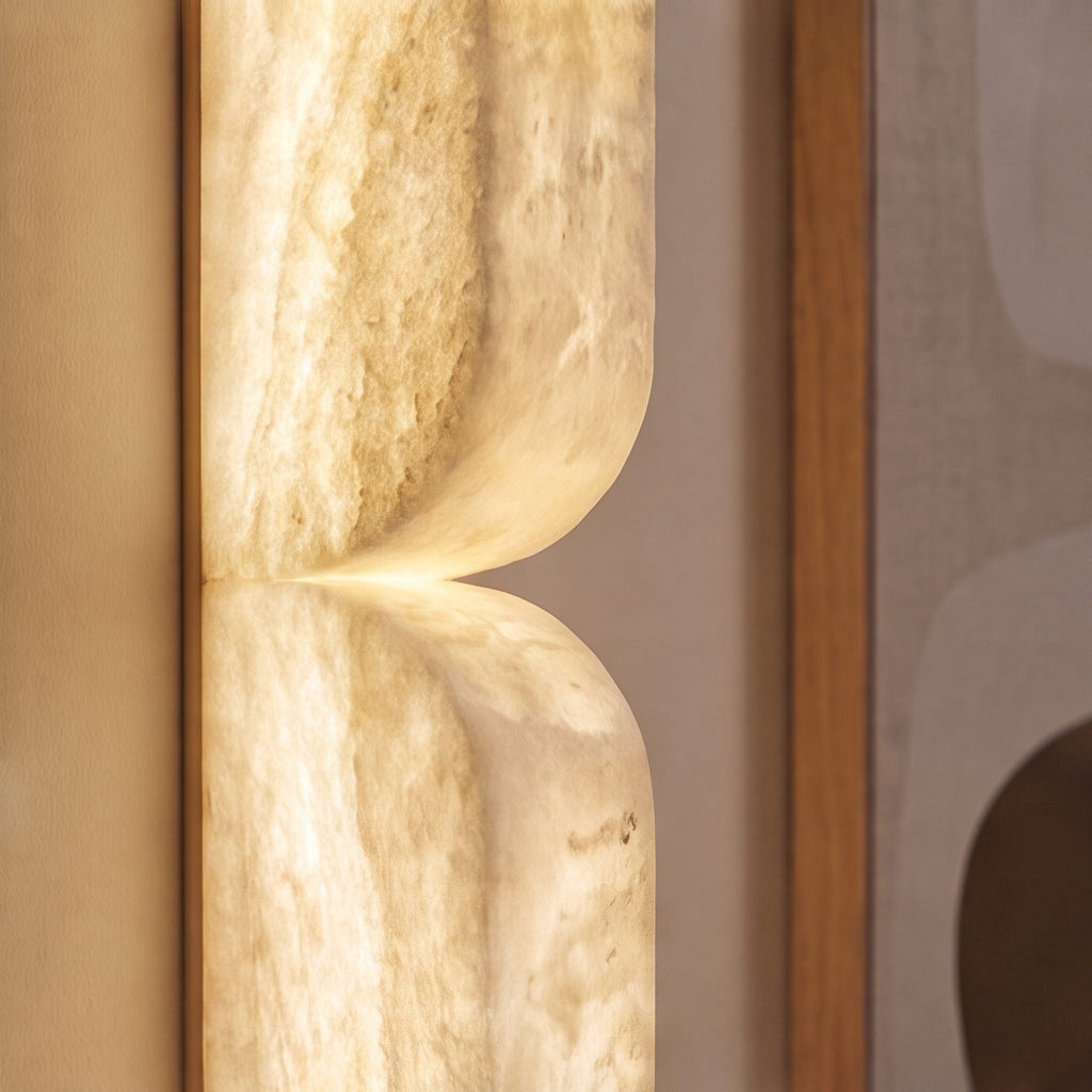 Moderne Wandleuchte, wandmontierte Alabaster-Wandleuchte mit Kupferakzenten, LED-Warmlicht für eine angenehme Atmosphäre | ribuella