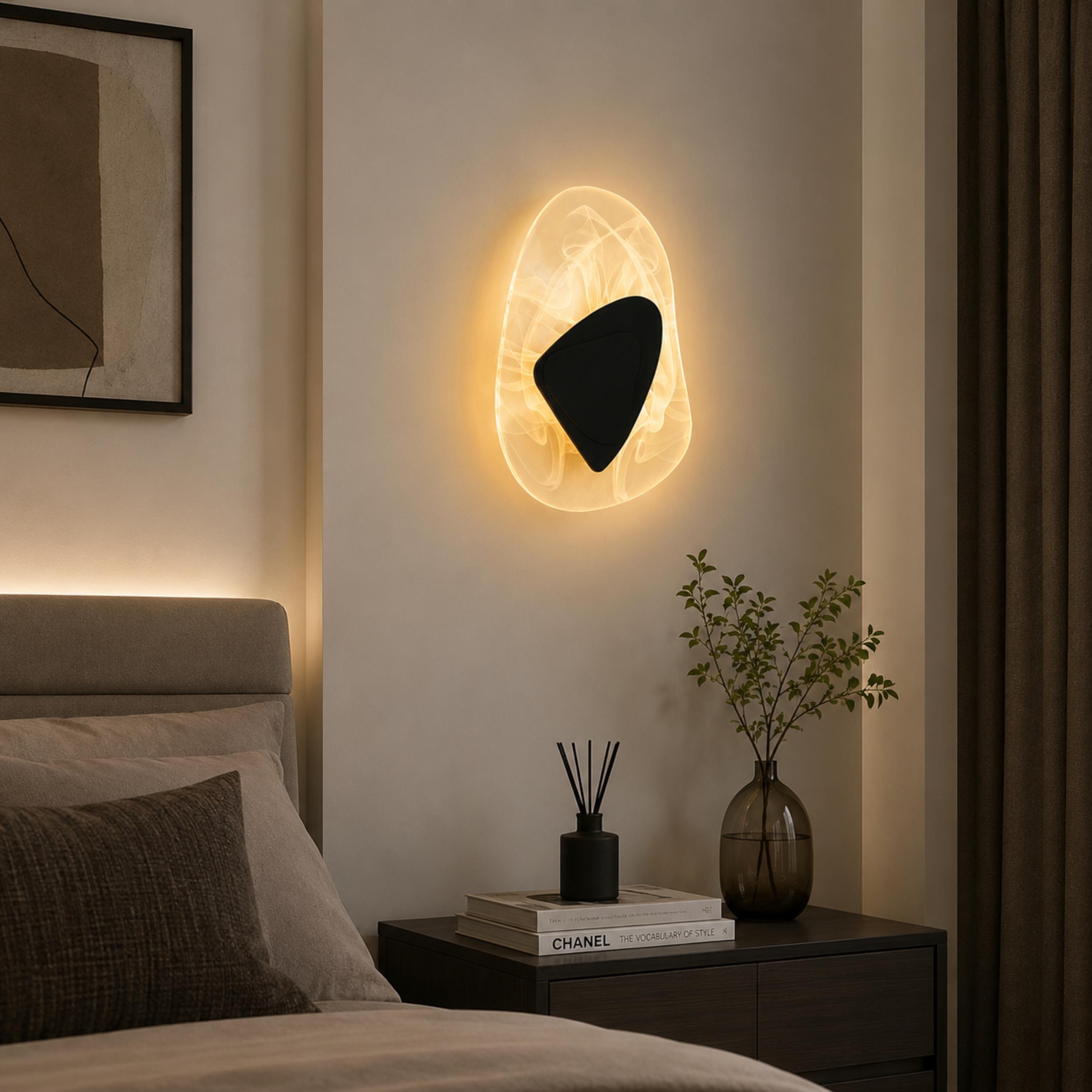 Moderne Wandleuchte zur Wandmontage aus Eisen und Kristall mit verstellbarem LED-Licht, warmweiß und kaltweiß | ribuella