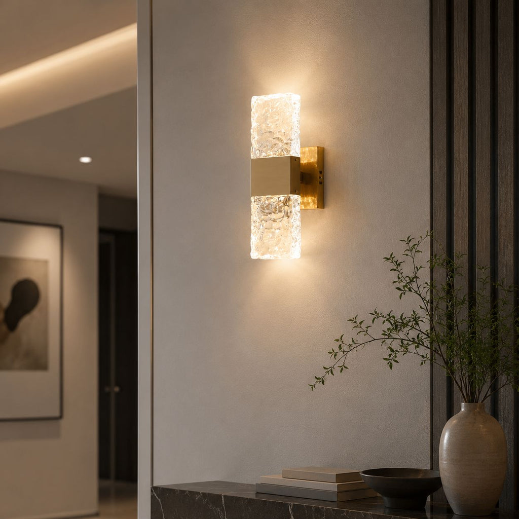 Moderne Kristall-Wandleuchte mit LED-Beleuchtung, galvanisierten Beschlägen, dimmbar, Warmweiß 3000K | ribuella
