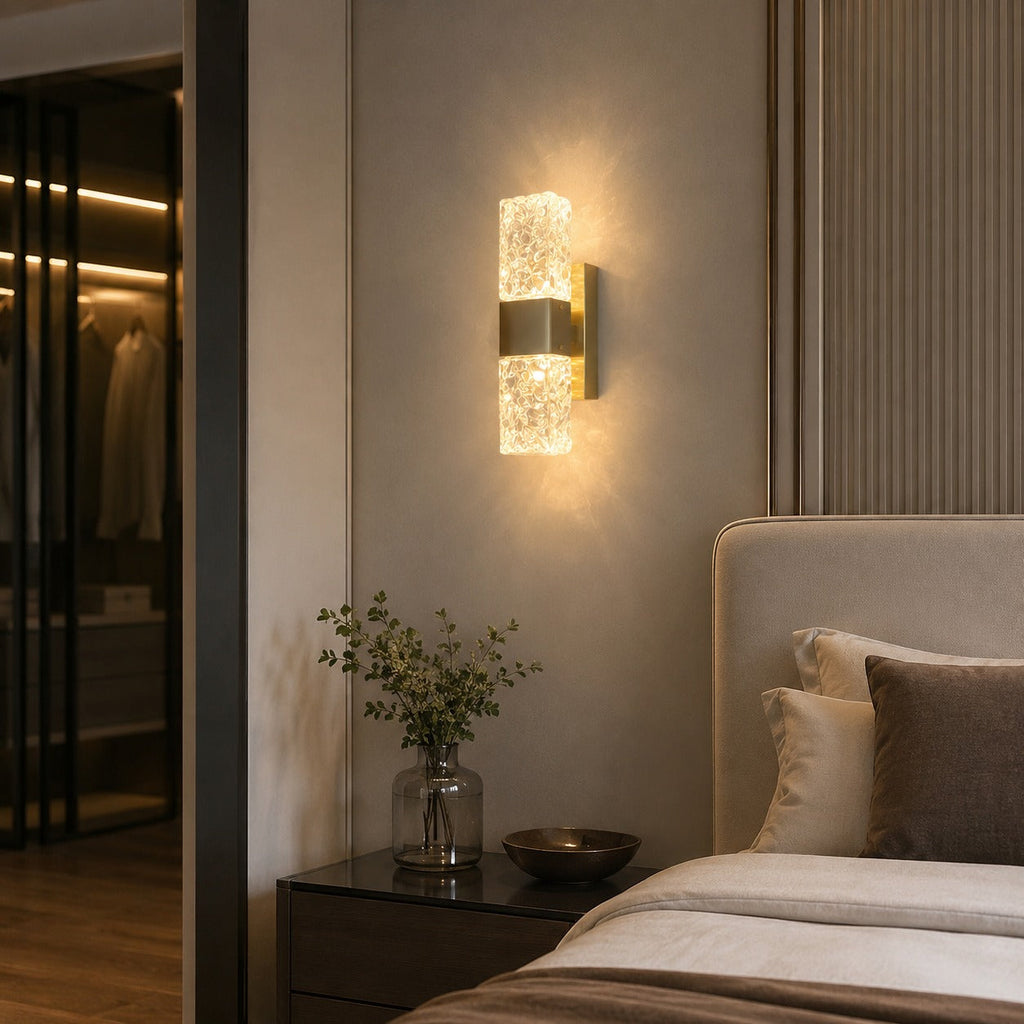 Moderne Kristall-Wandleuchte mit LED-Beleuchtung, galvanisierten Beschlägen, dimmbar, Warmweiß 3000K | ribuella