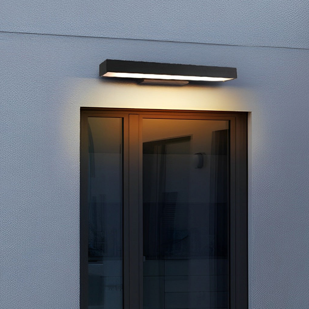 Moderne Außenwandleuchte mit LED-Bewegungsmelder, wandmontiert, schwarz, aus Edelstahl, rechteckig, 4000 K, IP65 | ribuella