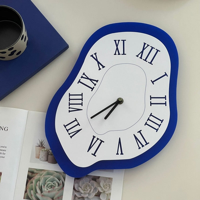 Stylish Silent Wall Clock with Unique Acrylic Design | ribuella