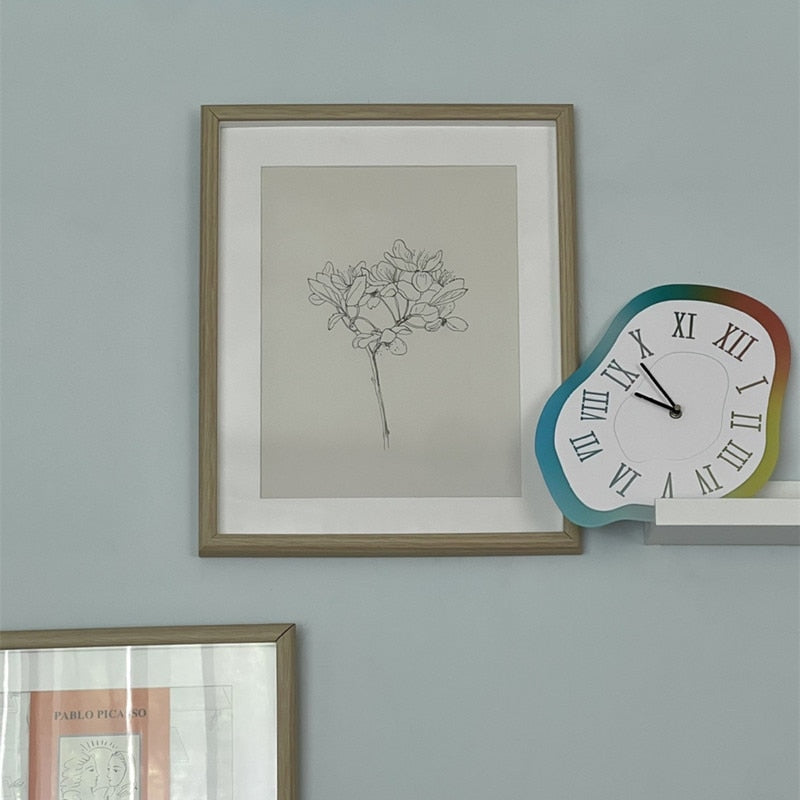 Stylish Silent Wall Clock with Unique Acrylic Design | ribuella