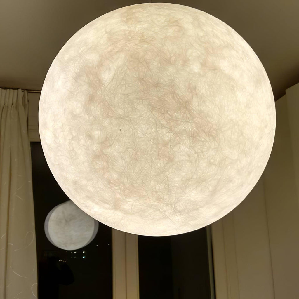 Lunara hvit måneformet pendellampe, størrelser fra 25 til 100 cm