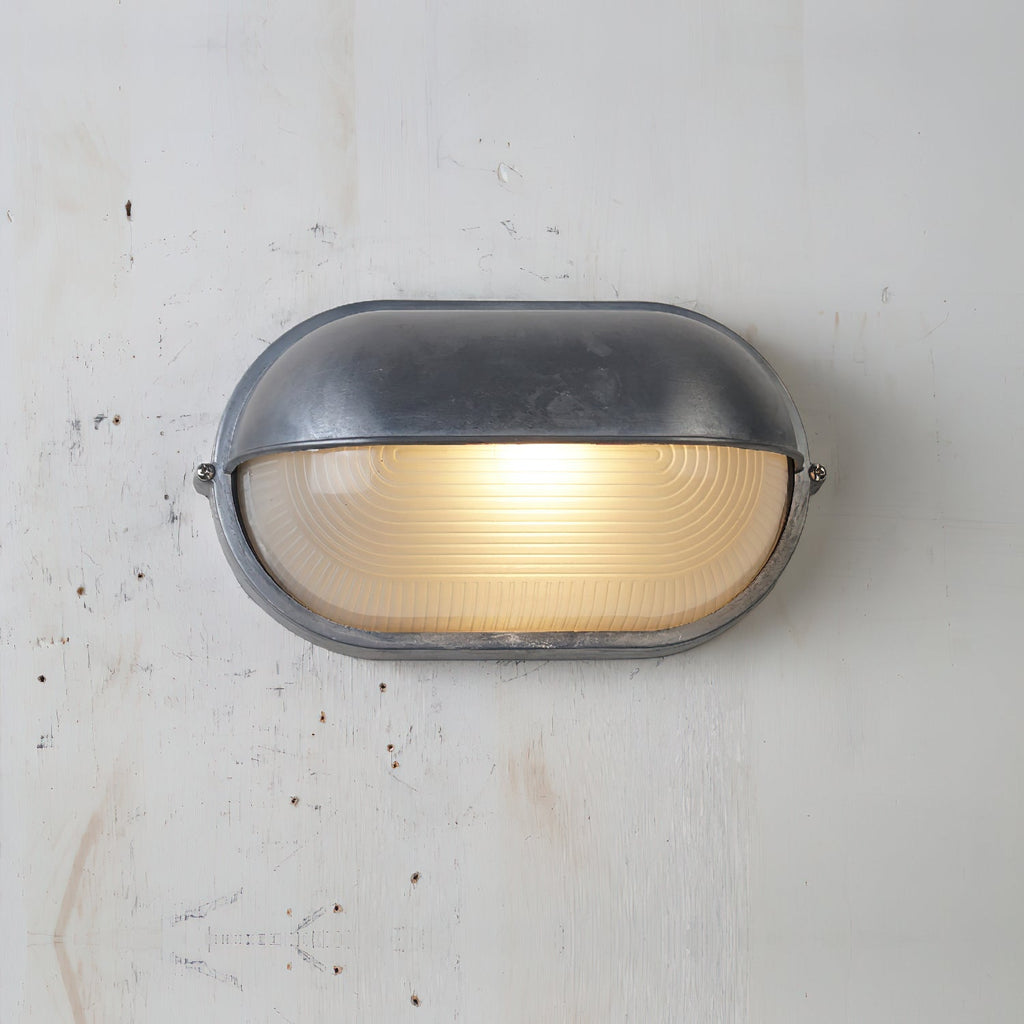 Nowoczesna owalna zewnętrzna lampa ścienna Vorn, wodoodporna, 2 warianty kolorystyczne