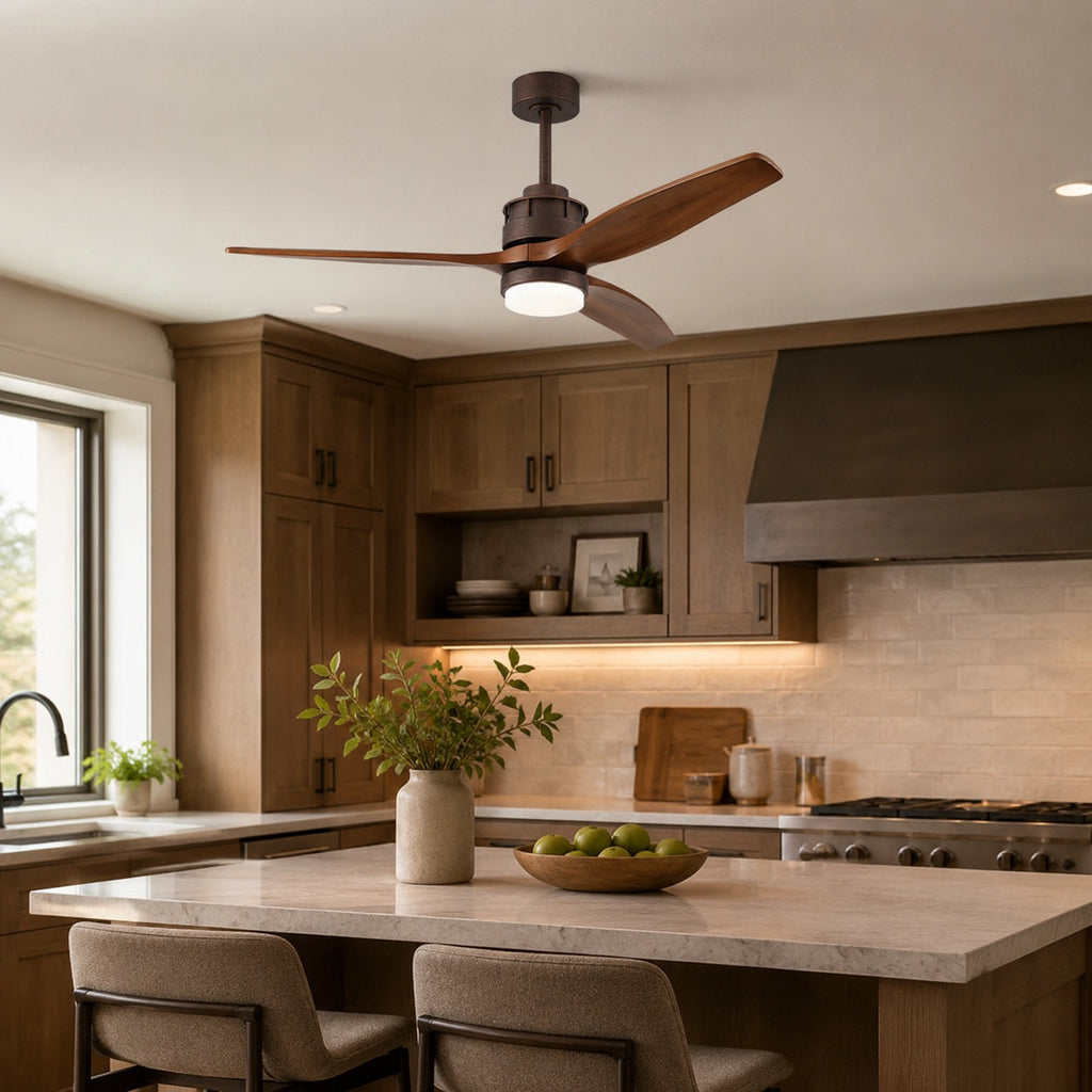 Deckenventilator im nordischen Stil mit Beleuchtung, flacher Montage, Holzflügeln, dimmbarer LED und Fernbedienung | ribuella