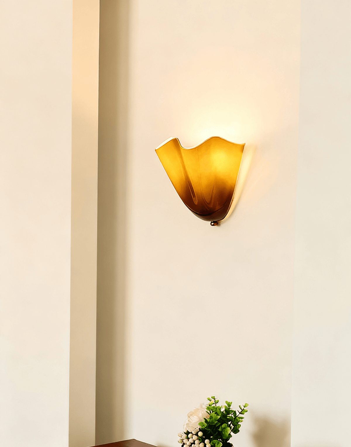 Applique murale sculpturale Petalia - forme organique et lumière d'ambiance