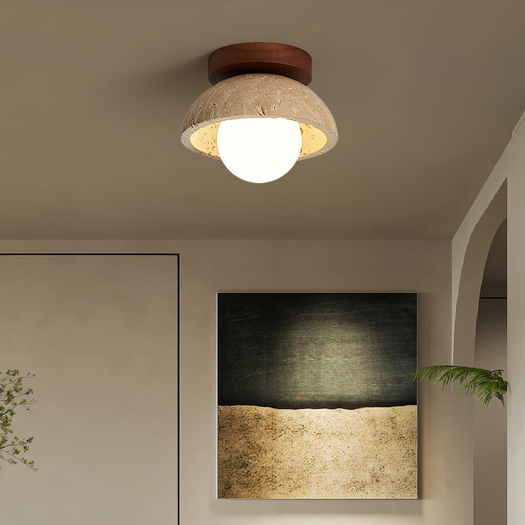 Moderne kompakt loftslampe med raffineret form og blødt varmt skær