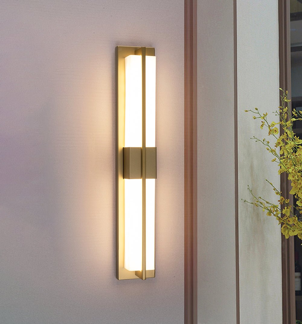 Applique murale Caspian en albâtre et laiton, luminaire à LED intégrée