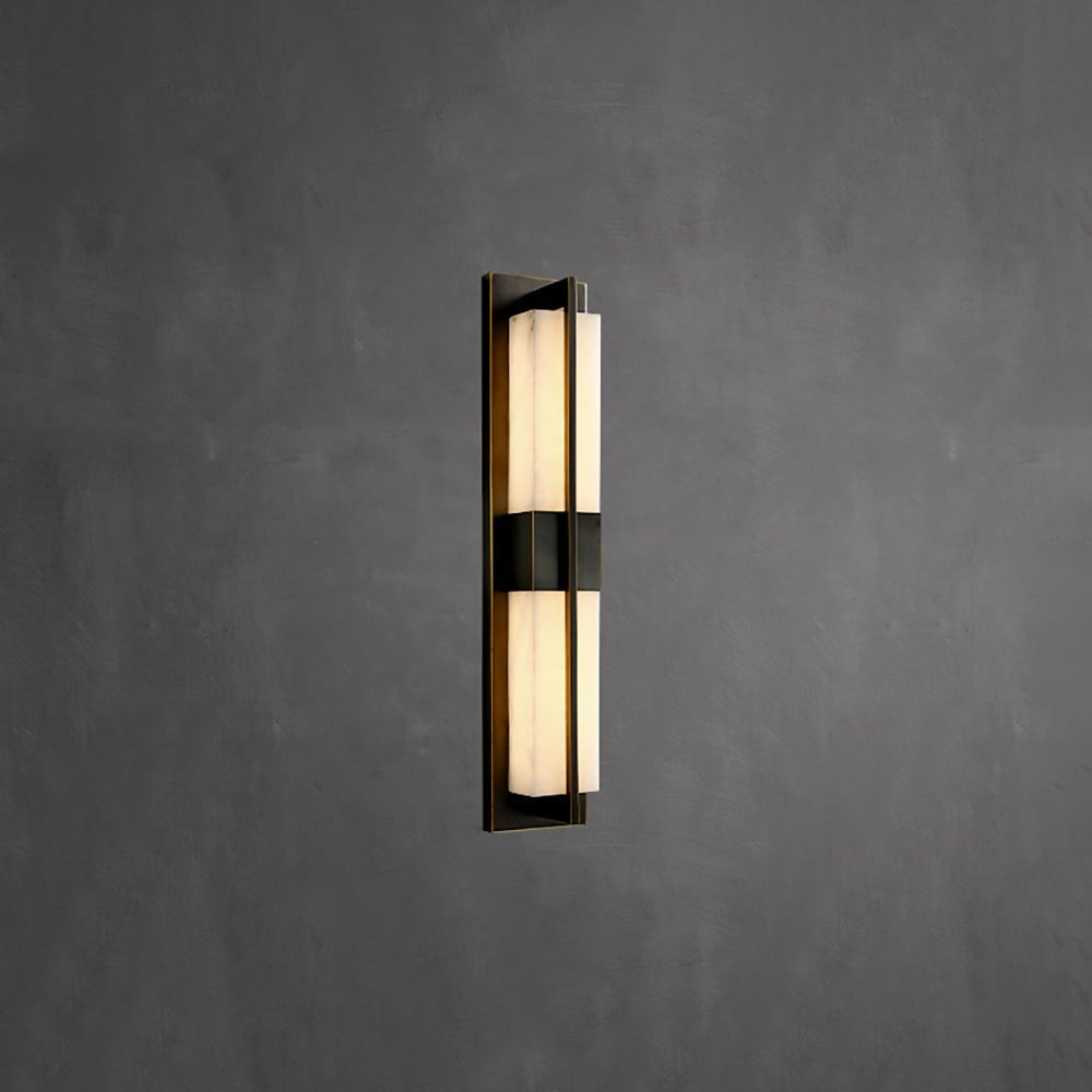 Applique murale Caspian en albâtre et laiton, luminaire à LED intégrée