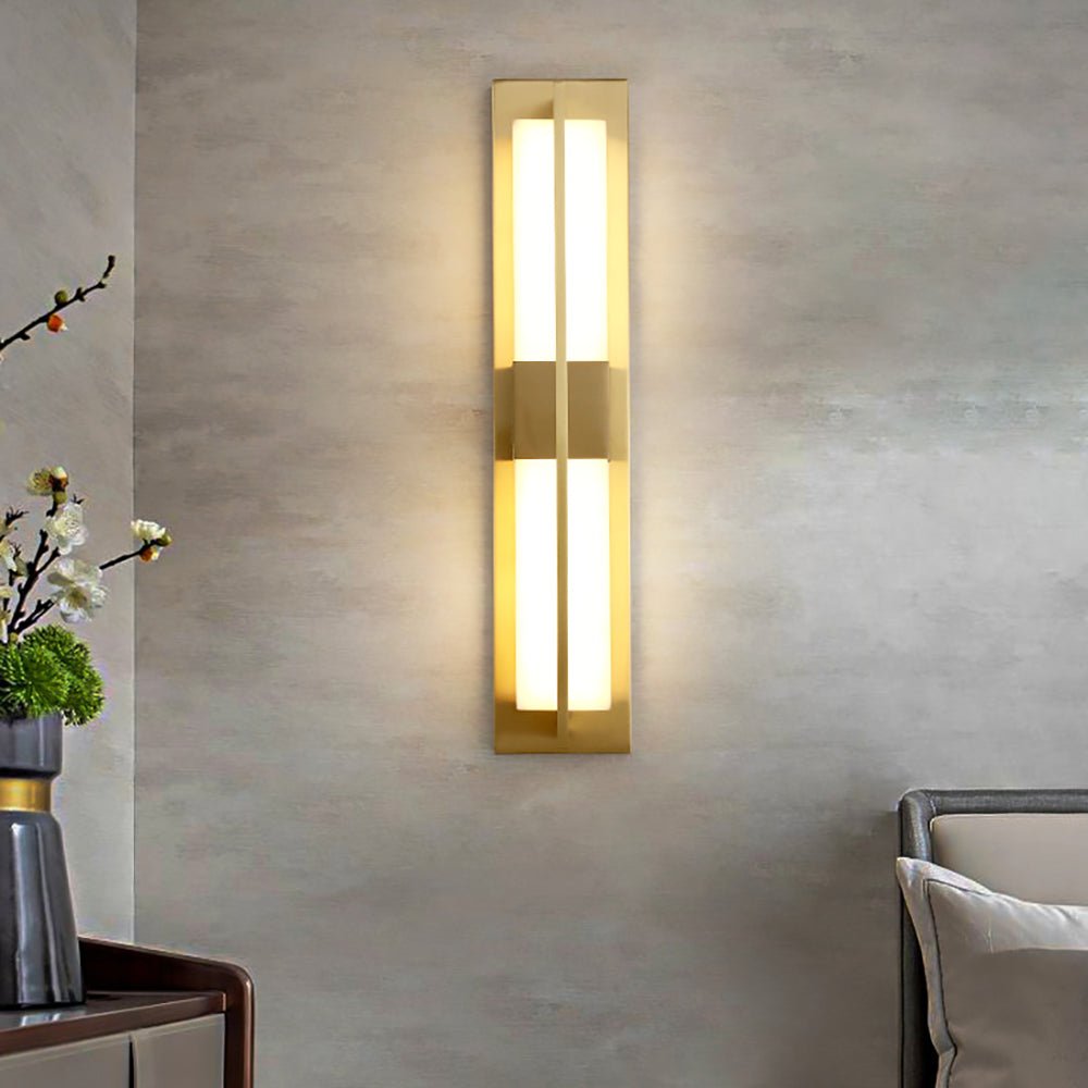 Applique murale Caspian en albâtre et laiton, luminaire à LED intégrée
