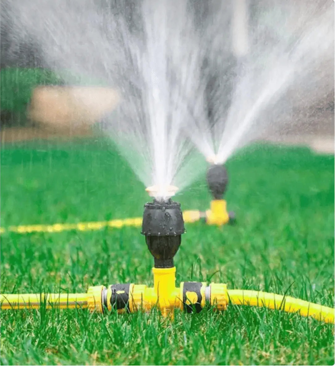 Set of 4 Rotating Sprinklers for Uniform Watering with Minimal Effort | ribuella