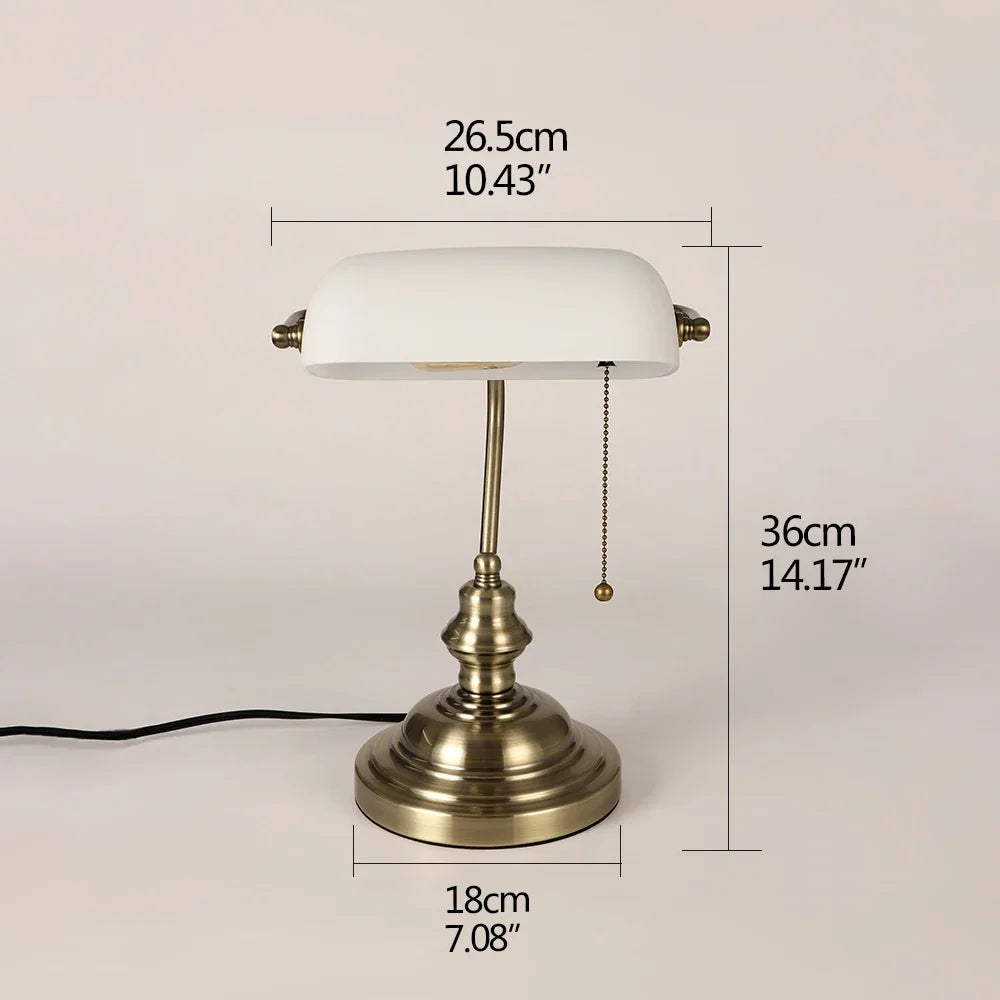 Solara Vintage Green Banker Desk Lamp With Timeless Classic Style