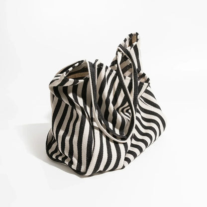 Stylish Everyday Tote Bag for Women - Spacious & Chic | ribuella