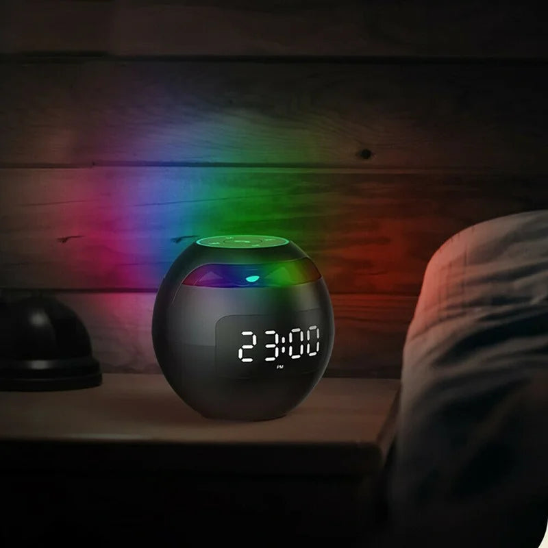 Relógio despertador digital com coluna Bluetooth, visor da hora integrado e iluminação LED ambiente colorida