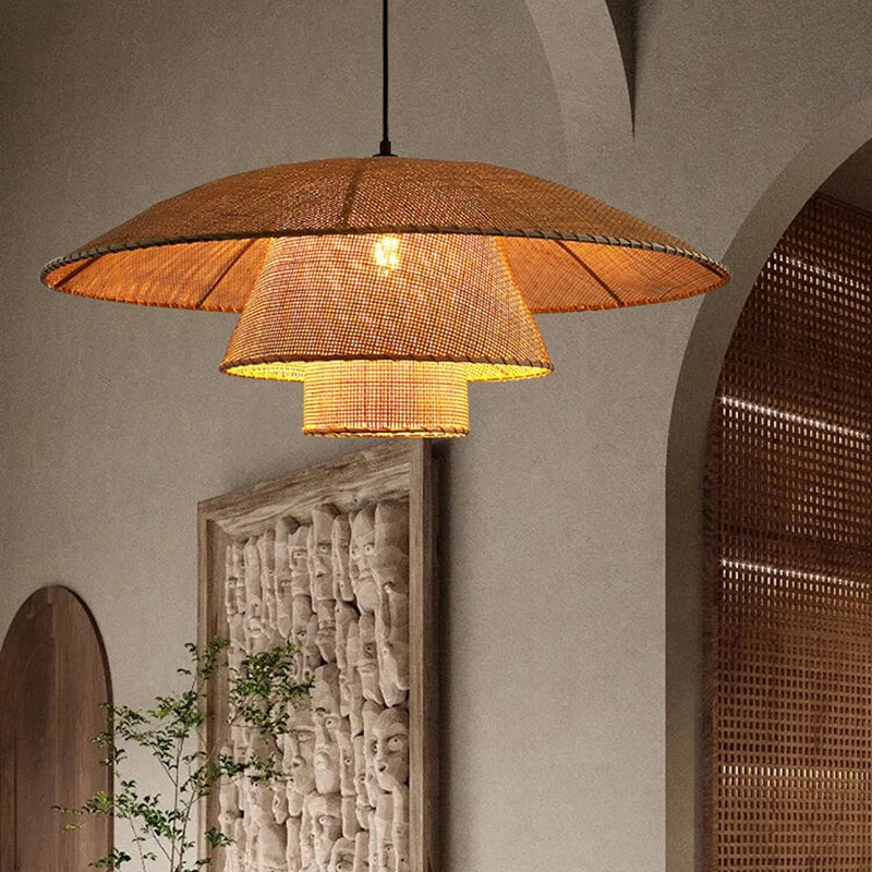 Suspension en rotin Kalena avec abat-jour marron, design vintage