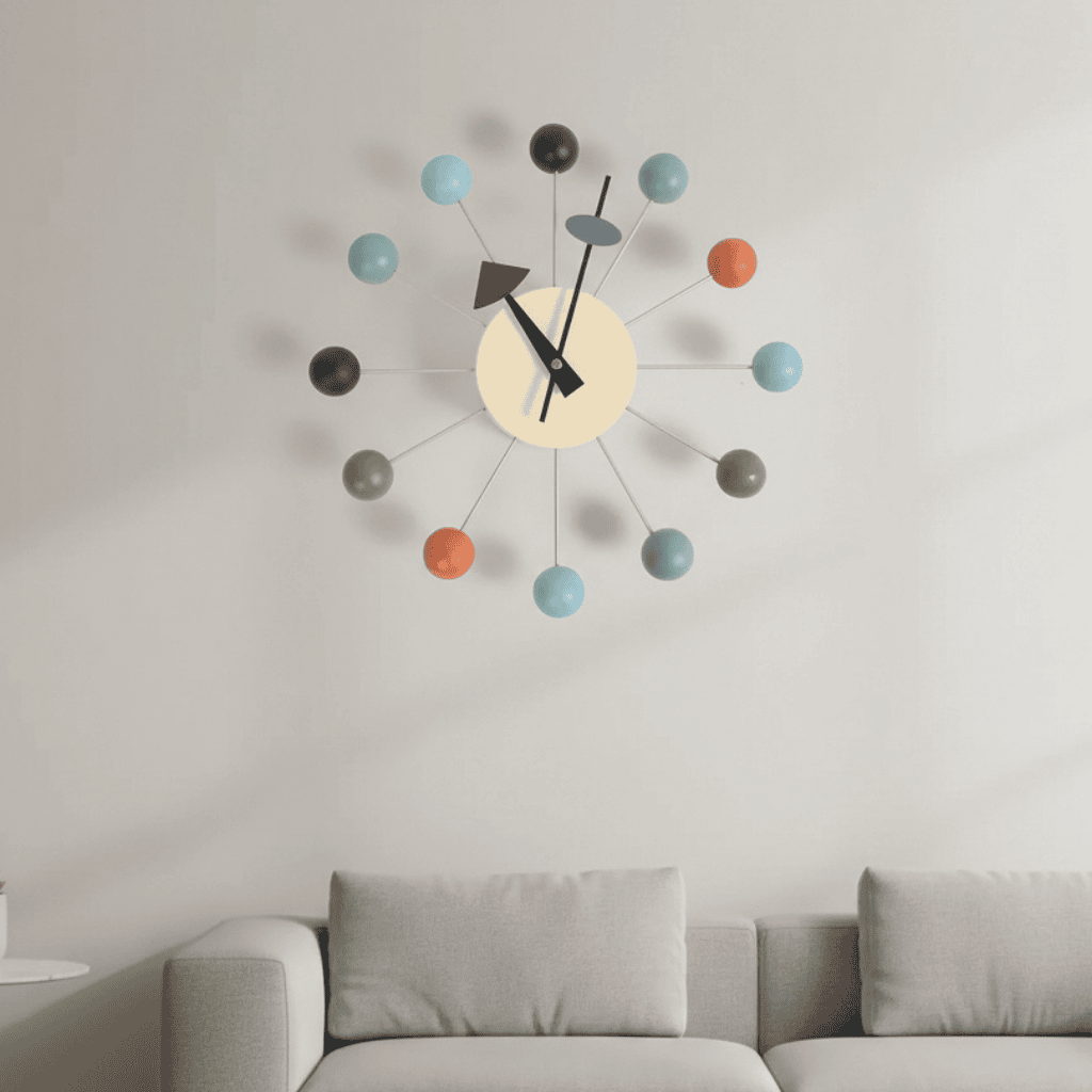 Metallene Wanduhr von Luminara mit Sonnenstrahl-Design, 32 Cm — leises Quarzwerk