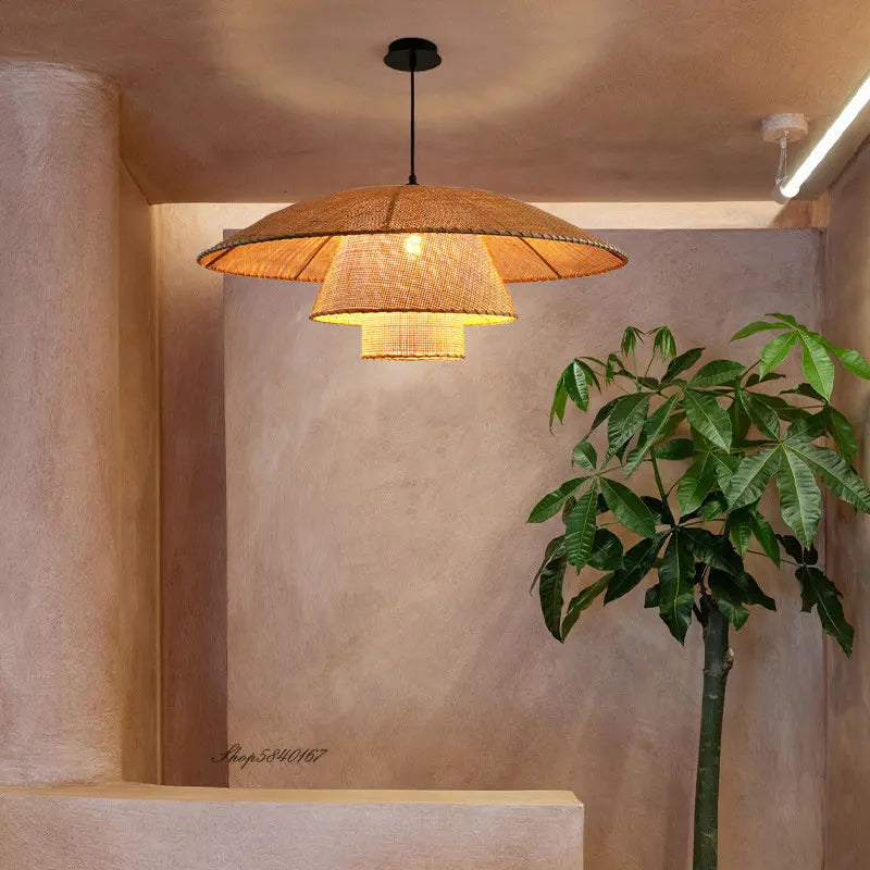 Suspension en rotin Kalena avec abat-jour marron, design vintage